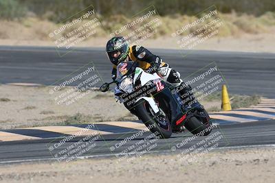 media/Nov-16-2025-Race Pace (Sun) [[8c5fa54630]]/Non Verified Riders (1st 20 Minutes)/2-Turn 10 (1010am)/